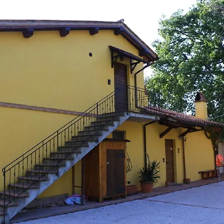 C&c Il Treggio 3* Φολίνιο